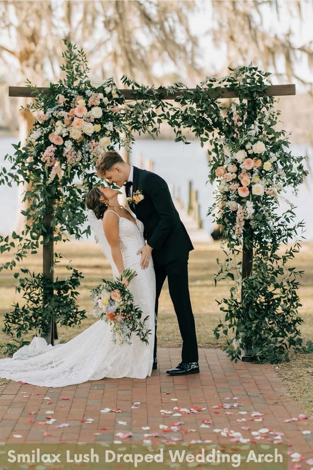 7 Creative Ways to Incorporate Smilax in Your Wedding Decor