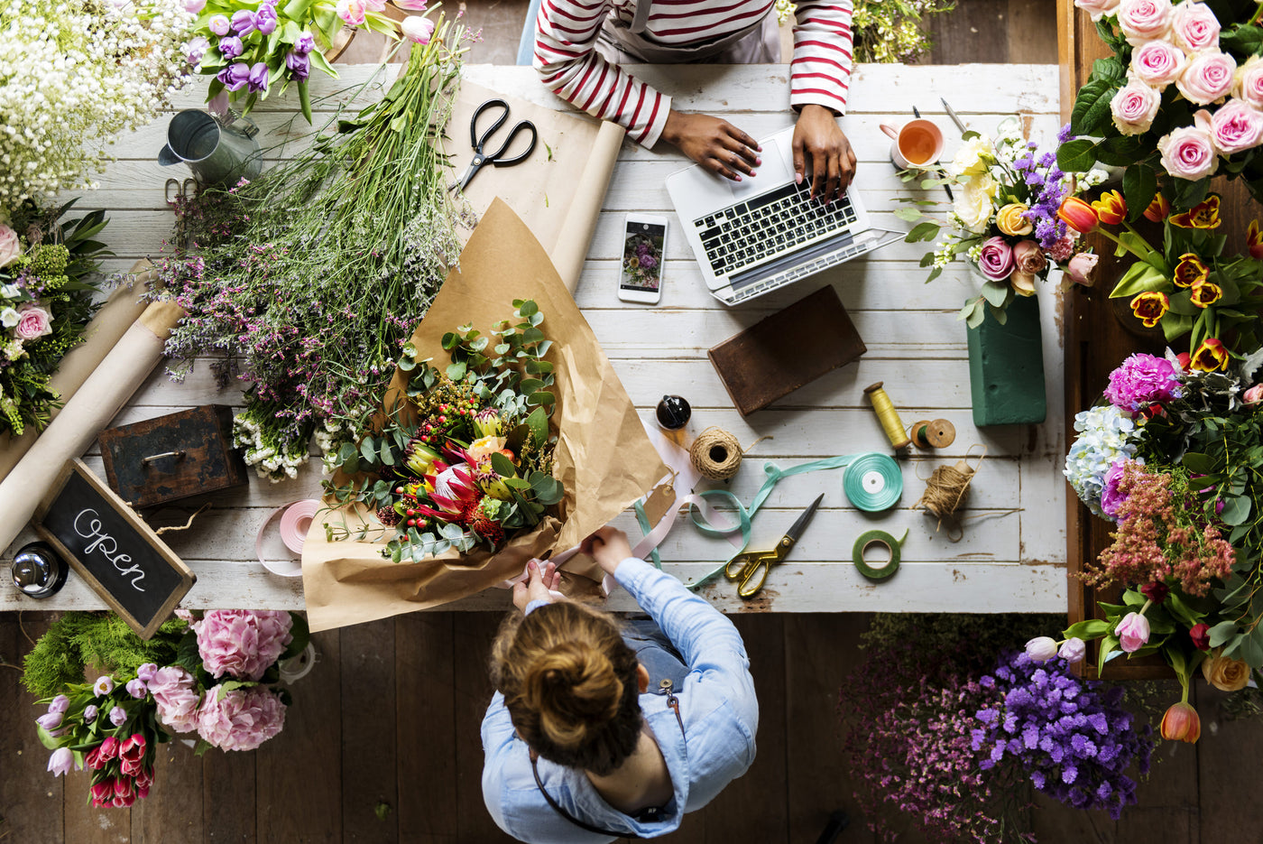 How to become a Flower Expert - Online Guide to Floristry Training